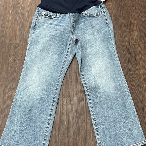 Set of Five maternity jeans bundle - Picture 4 of 7